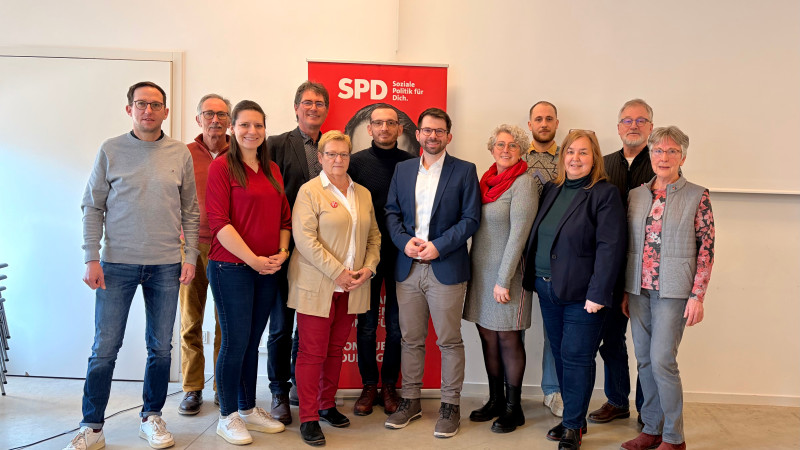 Foto der neuen Krs.Vorstandschaft, soweit anwesend, mit Namen v.li: Bernd Klebing, Reiner Krzyzak-Zeller, Sophie Peter, Wolfgang Jehn, Claudia Bensing, Vrej Borza, Simon Dümig, Andrea Englert, Hagen Ehehalt, Manuela Bleuel, Wolfram Paulus, Anita Peffgen